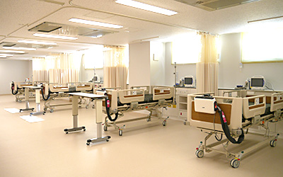 4号館 ICU