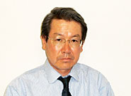 山内 康正